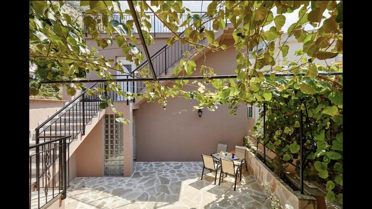 Central Magik Apartments Котор Экстерьер фото